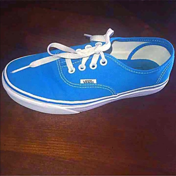 Vans - Picture 1 of 4